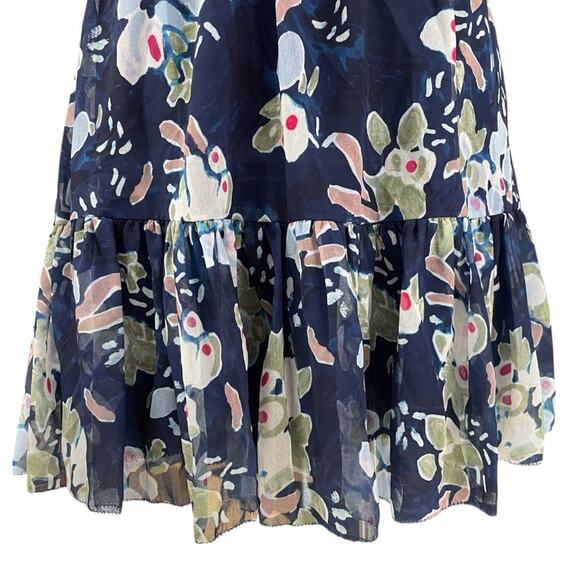 WILFRED ARITZIA Laken Dress in Navy/Aura Blue Smocked Floral Chiffon Size XS - Picture 4 of 11